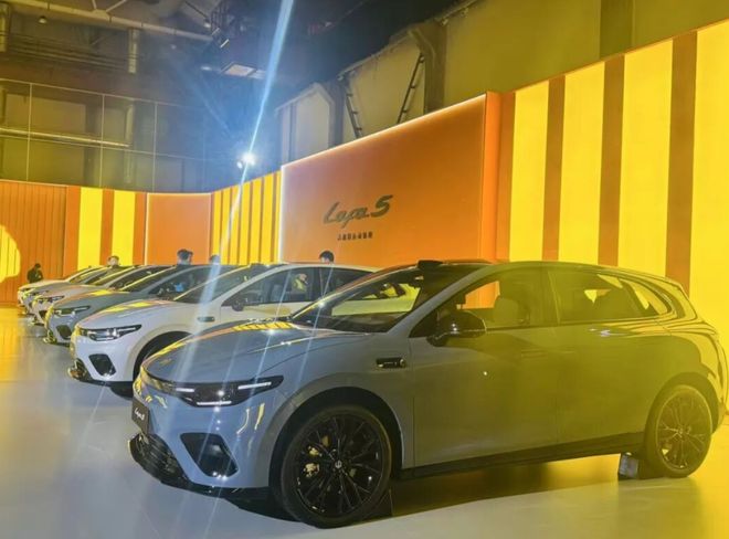 提前1个半月完成50万目标,零跑明年要冲百万年销_提前1个半月完成50万目标,零跑明年要冲百万年销_