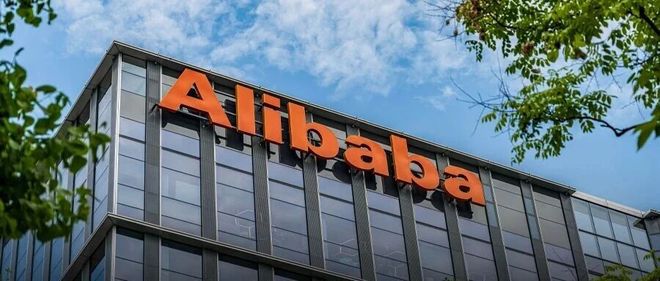 白宫连夜指控！为何阿里千问让美国害怕？