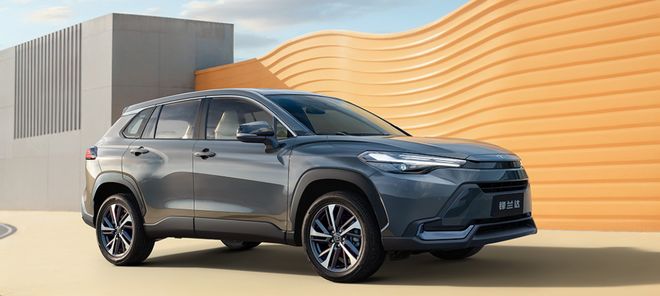 展车超1000台！高阶配置越卖越便宜，广州车展“藏着”明年买车答案？