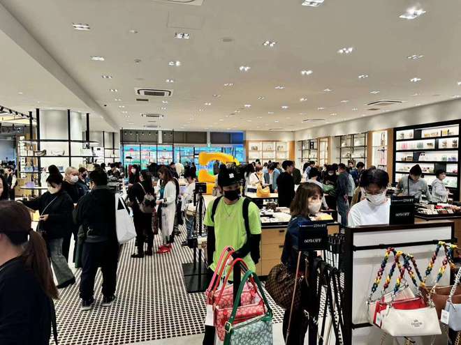 _跨境电商海外仓股票_原因海外电商重仓基金提得少