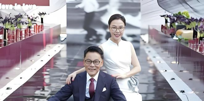 不长记性？李国庆又夸妻秀恩爱了