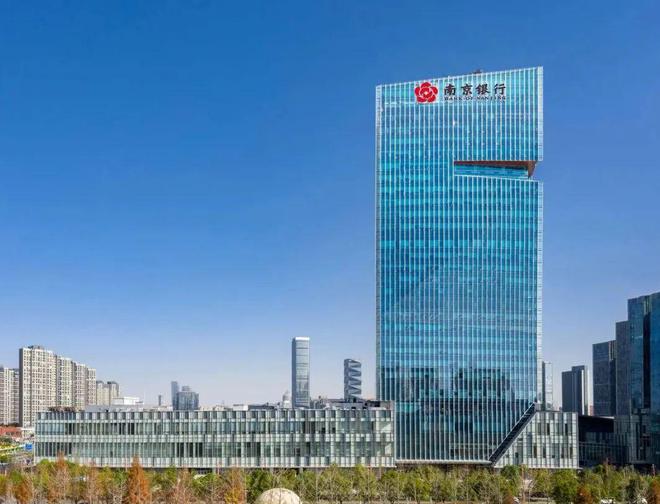 南京银行制造业贷款占比下降