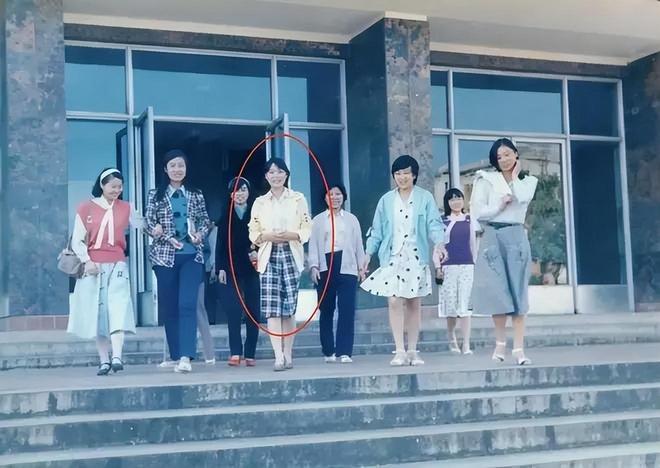 夺走宗家一半家产，娃哈哈的“隐形老板娘”，她到底凭什么？__夺走宗家一半家产，娃哈哈的“隐形老板娘”，她到底凭什么？