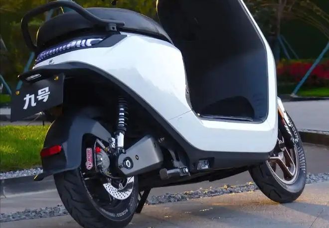 2021电动摩托车__最新型电动摩托车