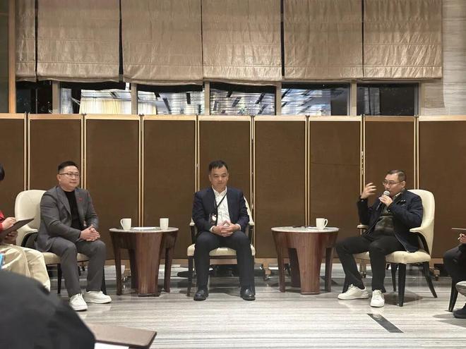 五菱宏光aimaz价格__五菱宏光出口埃及