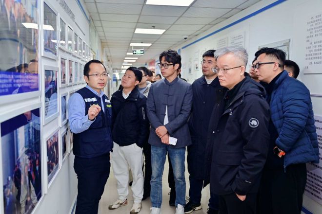 _寻找下一条增长曲线：全国财经自媒体调研四川未来产业_寻找下一条增长曲线：全国财经自媒体调研四川未来产业