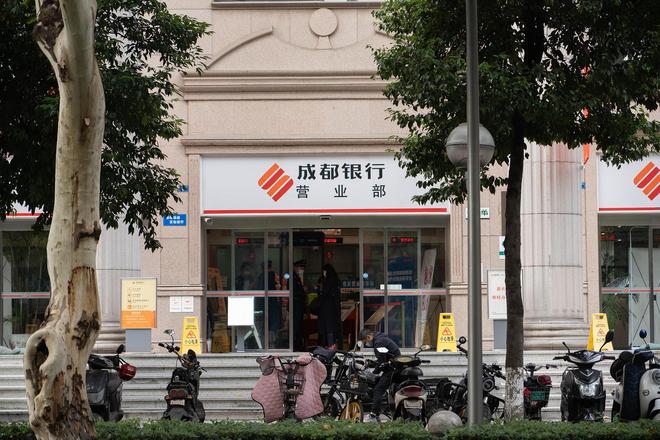 _新任南部战区陆军政委就位_育鸣教育加盟