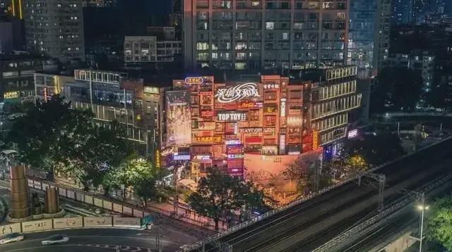 100亿估值的文和友，在广深碰壁了