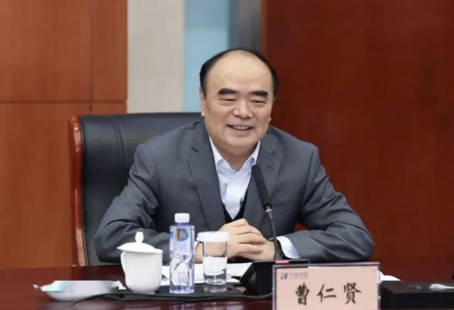 光伏暴涨_光伏疯狂扩产_