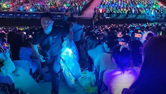 雷丝三角内衣高跟鞋丝袜视频_内衣丝袜套装多少钱_