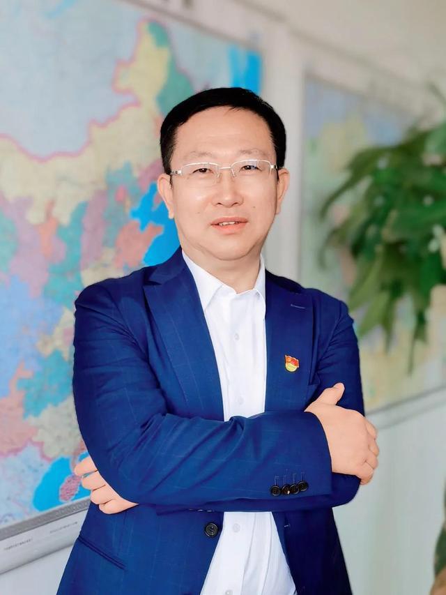 某厂去年上半年盈利12万元__董事薪酬由谁确定