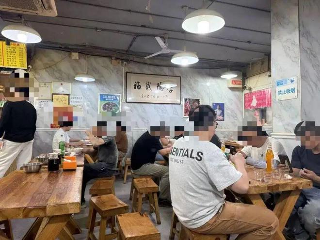 面馆，中年男人的精神码头_面馆，中年男人的精神码头_