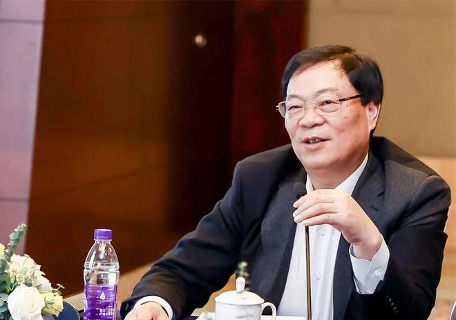 杉杉集团重整再生变,52岁辽宁首富重磅入局!公司曾陷“长子继母豪门内斗”__杉杉集团重整再生变,52岁辽宁首富重磅入局!公司曾陷“长子继母豪门内斗”