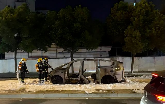 车子起火了怎么发朋友圈_车子起火怎么理赔_