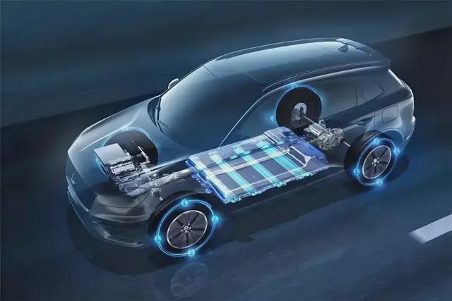 车子起火了怎么发朋友圈_车子起火怎么理赔_