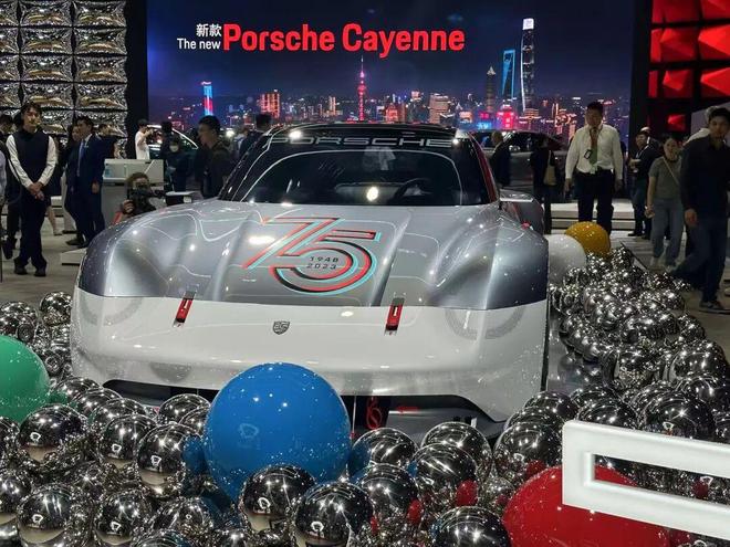 _保时捷直营店和经销商的区别_保时捷经销商集团