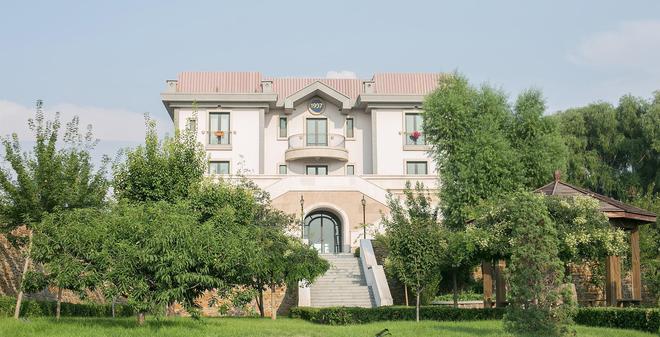 累计涨幅220%：怡园复牌开门红，杨陵江“F2B2C商业操作系统”获资本认可_累计涨幅220%：怡园复牌开门红，杨陵江“F2B2C商业操作系统”获资本认可_