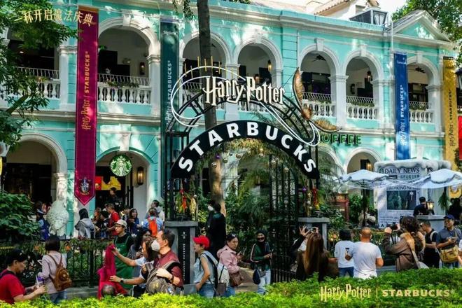 星巴克进军中国_星巴克在中国增长速度放缓_