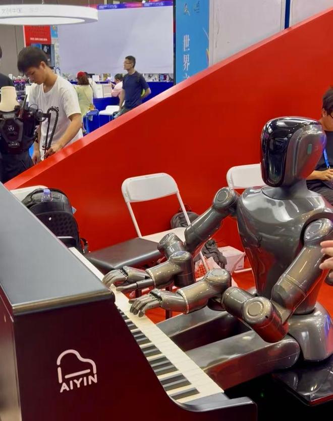 深圳突破3万亿_深圳破万亿gdp_