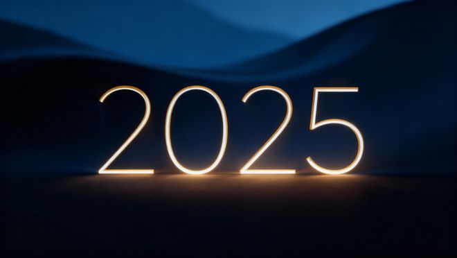 盘点2025：在宏大的轰鸣中，握紧真实的自己_盘点2025：在宏大的轰鸣中，握紧真实的自己_