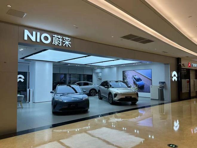 车市寒冬迎新政“强心针”，2026年前景如何？__车市寒冬迎新政“强心针”，2026年前景如何？