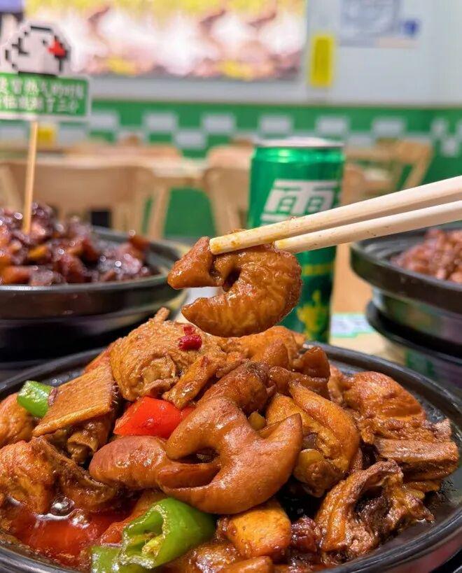 _卤味龙头企业_巨头餐饮转型集体卤味做法