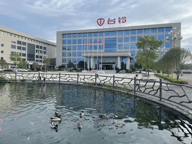 _潮汕超级富豪_绿源电动车普通冲电器怎么冲电