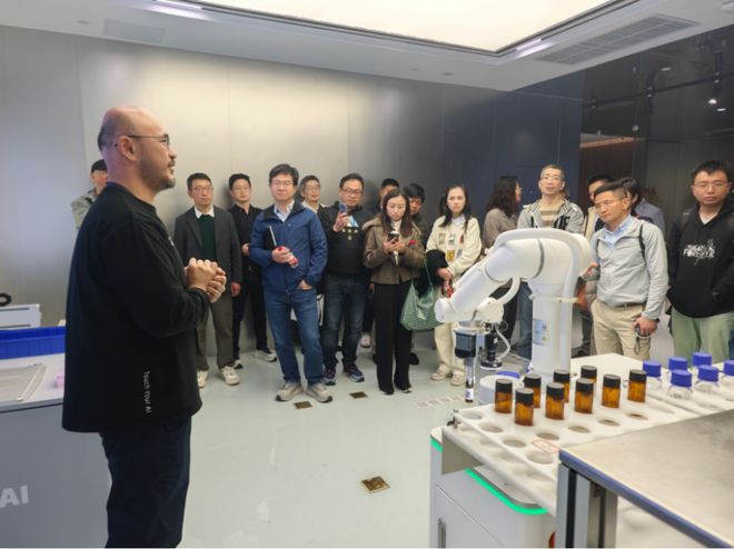 宇树科技机器牛_宇树科技机器狗在哪儿买_