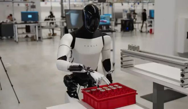 Model S/X停产，但马斯克又开启两场豪赌_马斯克豪车_