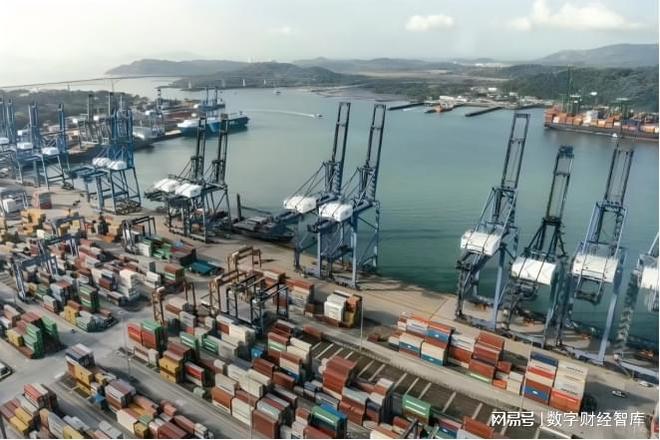 李嘉诚签巴拿马运河_李嘉诚有巴拿马运河多少股份_