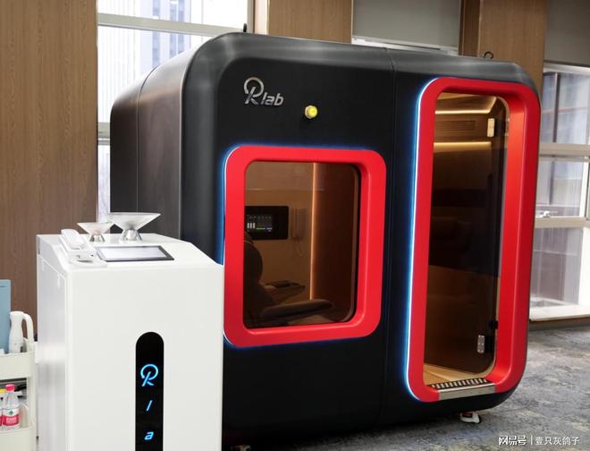 _轮到西方追赶中国？DeepSeek后，50万碳纤维“大玩具”让美企慌了_轮到西方追赶中国？DeepSeek后，50万碳纤维“大玩具”让美企慌了