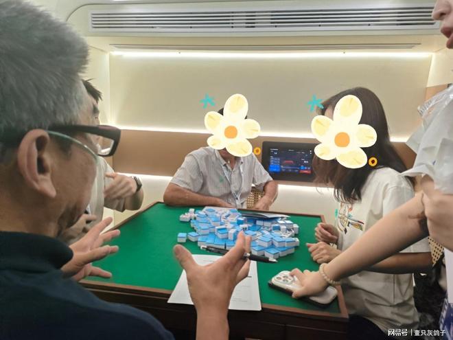 轮到西方追赶中国？DeepSeek后，50万碳纤维“大玩具”让美企慌了_轮到西方追赶中国？DeepSeek后，50万碳纤维“大玩具”让美企慌了_