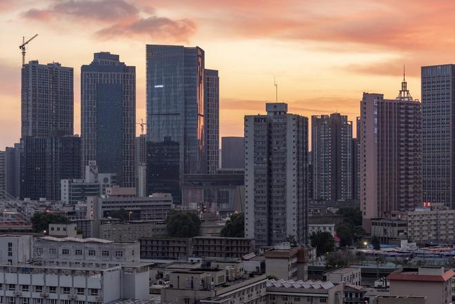 _上涌时代，新兴城市重构中国消费地理坐标_上涌时代，新兴城市重构中国消费地理坐标