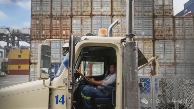 _巴拿马海峡是哪两个洲的分界线_巴拿马港口