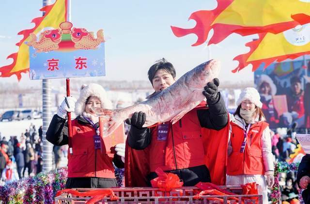 _怎么能买到查干湖鱼_干银杏叶450万元一吨