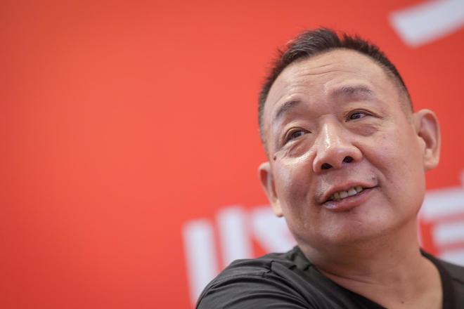 于东来披露胖东来38亿资产分配方案，员工占比近五成 八成员工拒绝“降薪增假”__于东来披露胖东来38亿资产分配方案，员工占比近五成 八成员工拒绝“降薪增假”