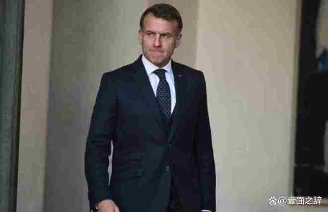 整个西方，只有他给伊朗打了电话，但没有同情，只有警告和要求