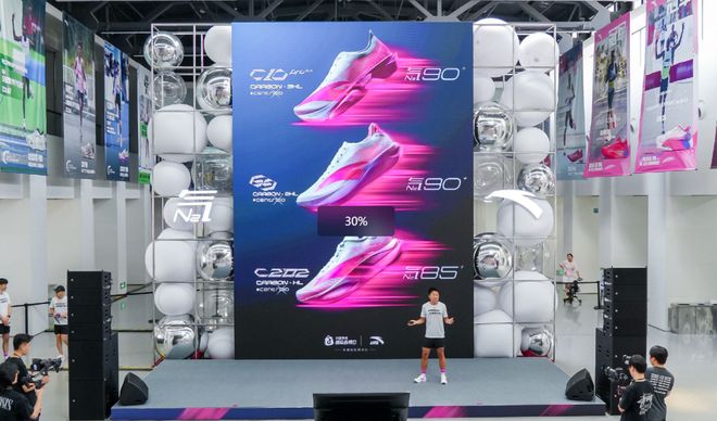 _分野与突围:中国鞋业洗牌期,中小鞋企生存法则——对话升维咨询_分野与突围:中国鞋业洗牌期,中小鞋企生存法则——对话升维咨询