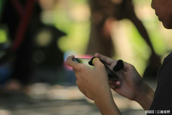 鹅厂鸭厂__鹅鸭之争