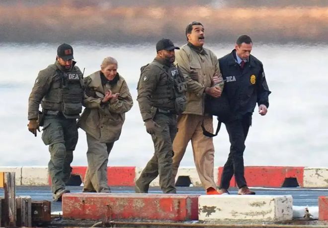 _俄罗斯特朗普_特朗普向俄罗斯求援