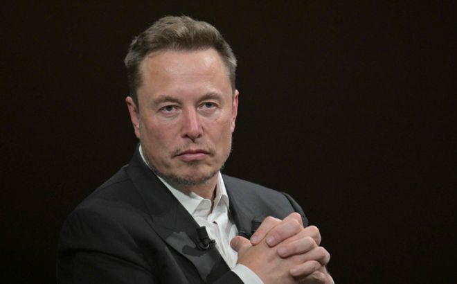 俄罗斯特朗普_特朗普向俄罗斯求援_