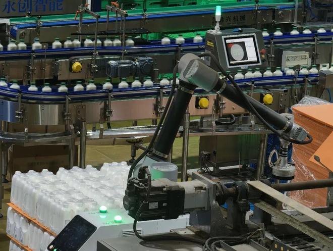 对话刘永好：要向上卷，不要向下卷｜连线两会