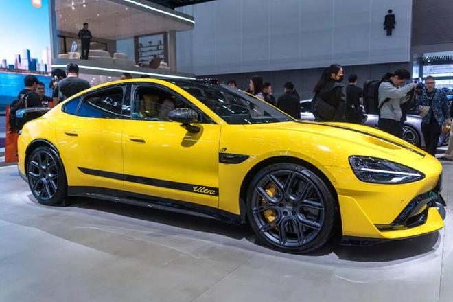 _小米穿越风暴这一年，给创新者以时间_小米穿越风暴这一年，给创新者以时间