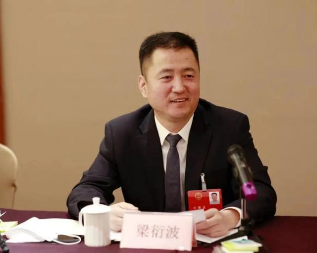 _青农商行股东排名_青农商行行长