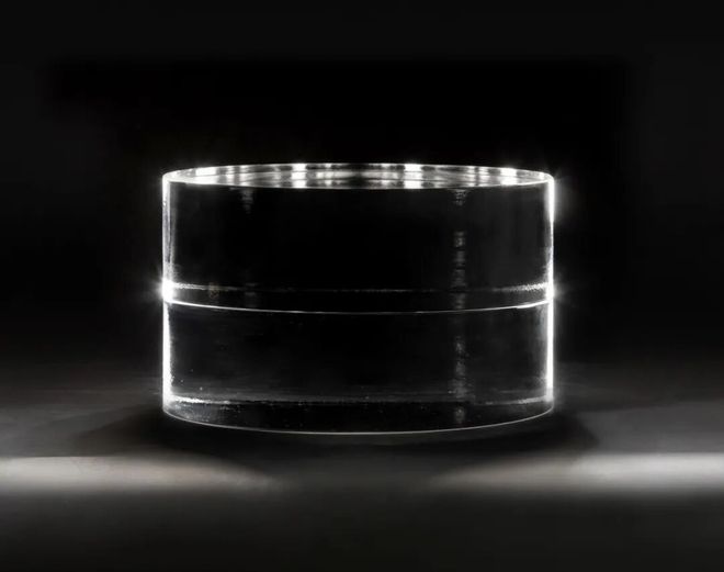 一块布，卡了英伟达的脖子？__一块布，卡了英伟达的脖子？