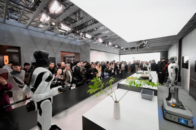 马斯克受访视频_东南卫视回看食来运转今天_