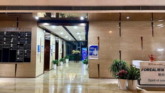 3·15曝光“物理增高”骗局，杨浦涉事门店大门紧闭，负责人被要求连夜回沪_3·15曝光“物理增高”骗局，杨浦涉事门店大门紧闭，负责人被要求连夜回沪_