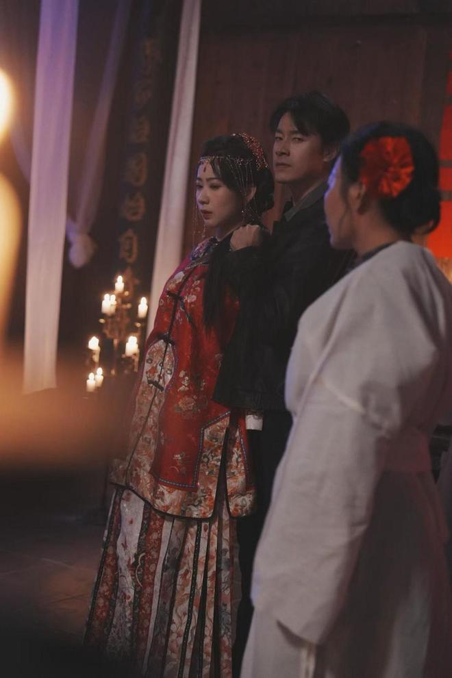 _短剧红利狂欢下：屏幕里手握数亿元的“霸总”，屏幕外追要万元欠薪？_短剧红利狂欢下：屏幕里手握数亿元的“霸总”，屏幕外追要万元欠薪？