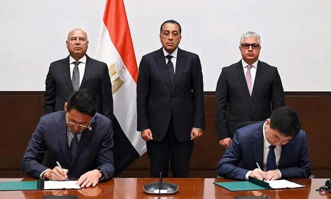 中国土豪涌入迪拜楼市_我想吃肉女户_