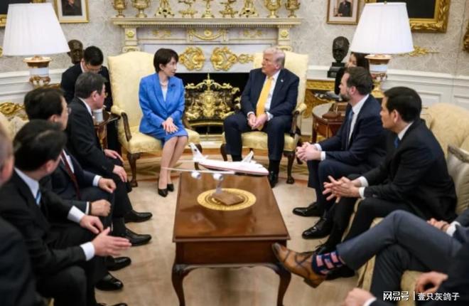 特朗普讨好美国锈带选民的策略_张献成书法价格_